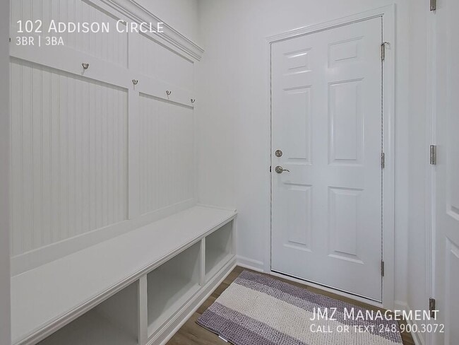 Building Photo - 102 Addison Cir