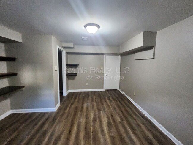 Building Photo - 1366 Heritage Glen Dr