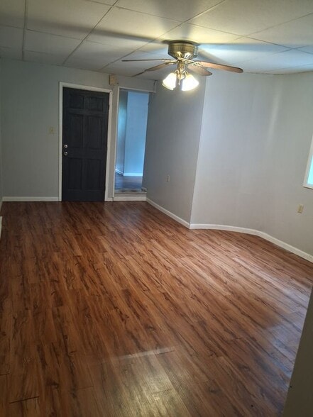 Building Photo - 909 Mahantongo St