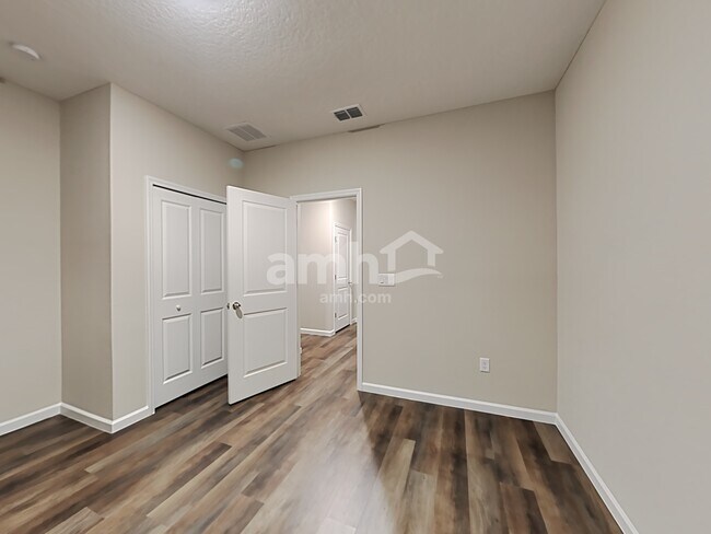Building Photo - 194 Hemlock Point