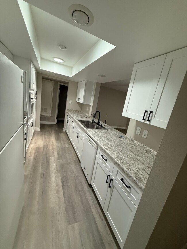 Building Photo - Remodeled 3 Bedroom Home Tempe