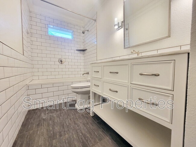 Building Photo - 4802 Gray Fox Dr