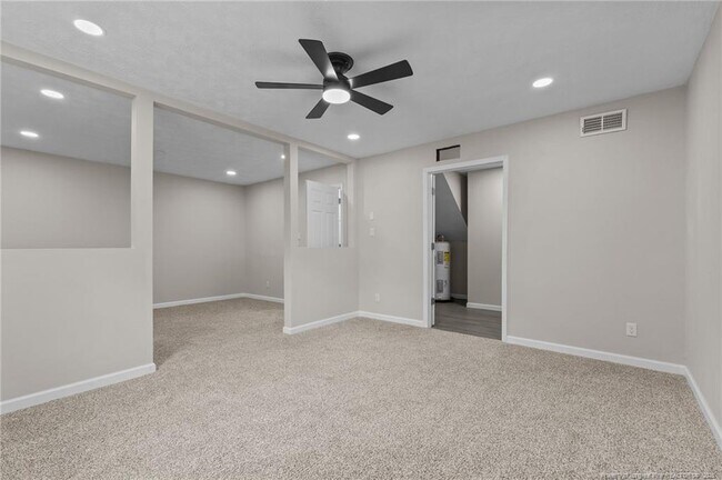 Building Photo - 7326 Hyannis Dr