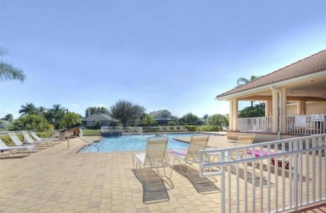 Building Photo - 8390 Big Acorn Cir