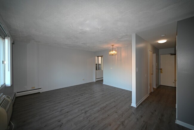 Building Photo - 142 Asbury Ave