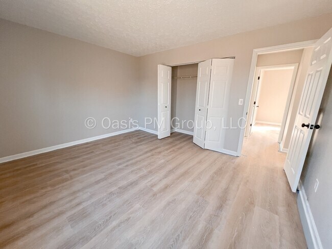 Building Photo - 2278 Golden Leaf Ln