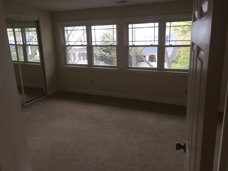 BR2 - 1210 Delafield Pl NW