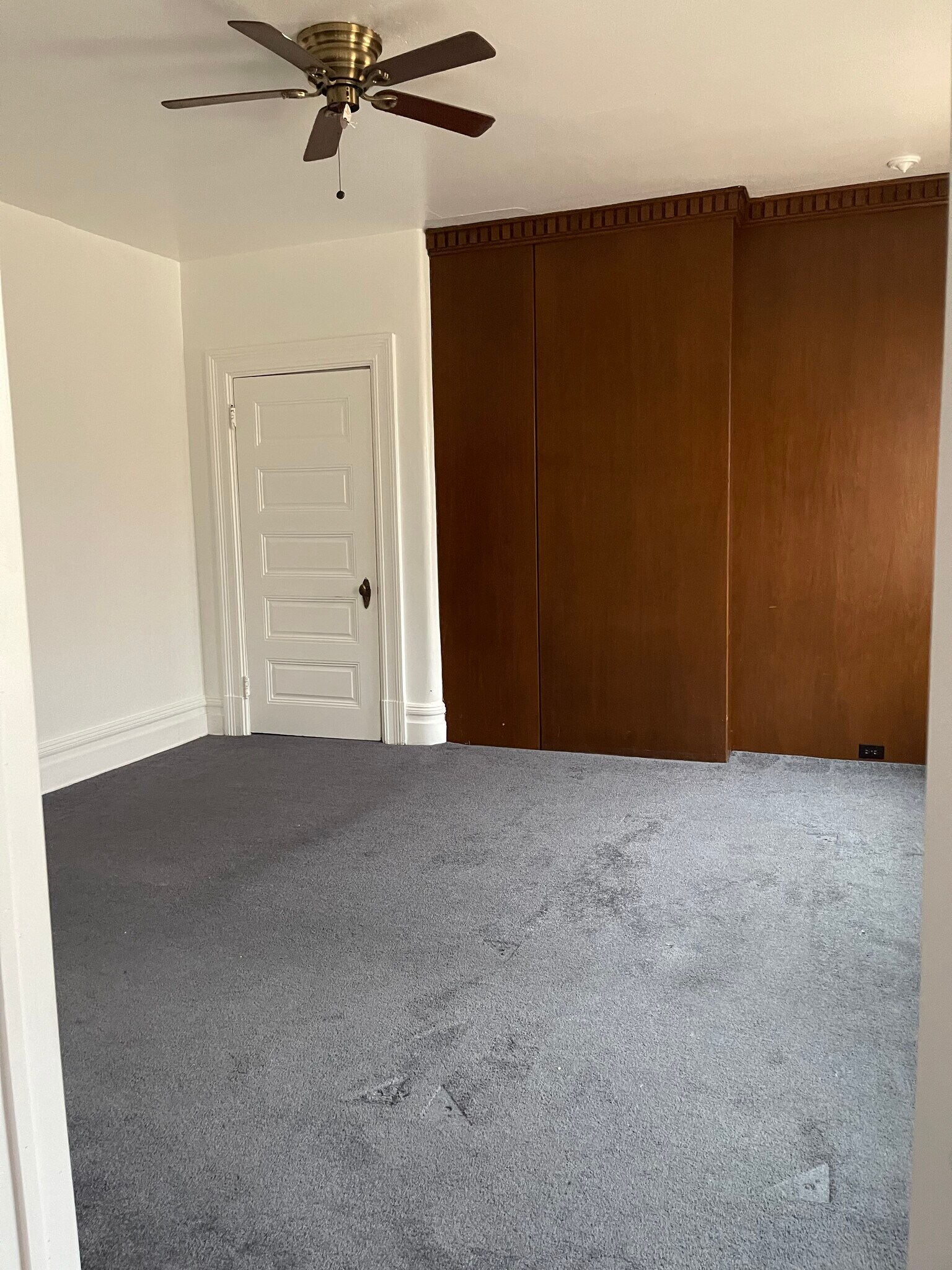 Building Photo - 5120 Friendship Ave