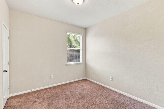 Building Photo - 13700 Sage Grouse Dr