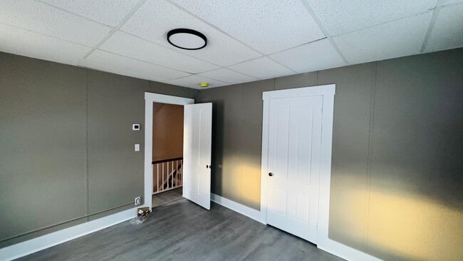 Building Photo - 7 Charles St