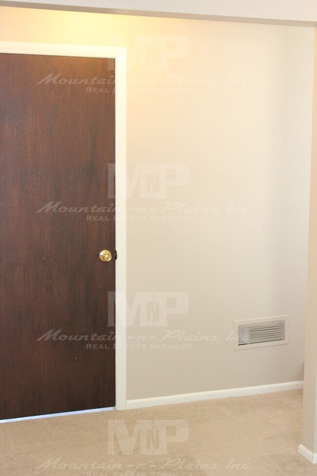 Building Photo - 2611 Cherly St