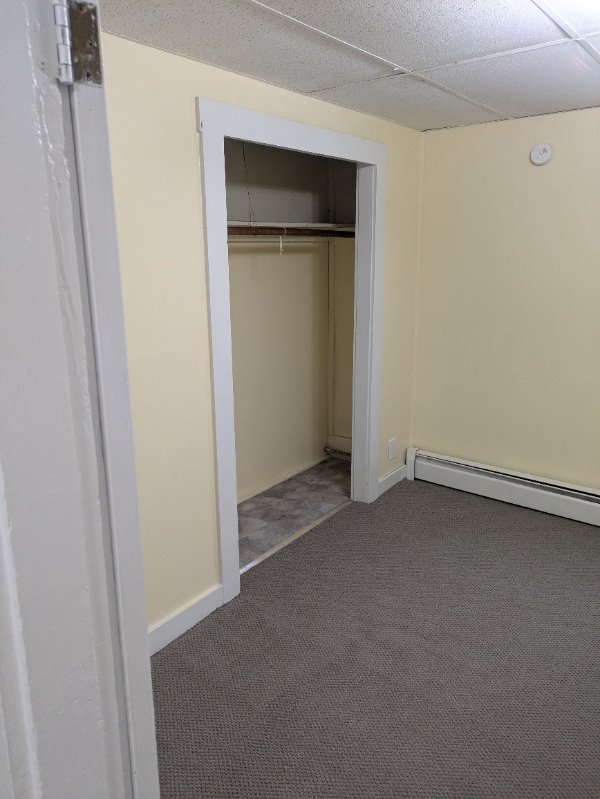 Building Photo - 47 Knapp St