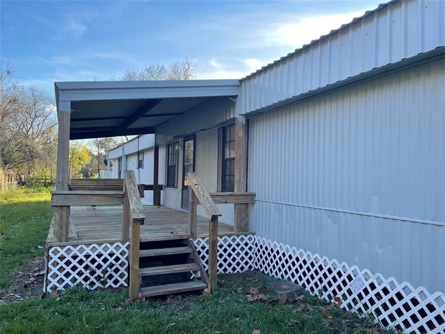 Building Photo - 228 Hambrick Rd