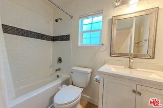 Building Photo - 837 Sunset Ave