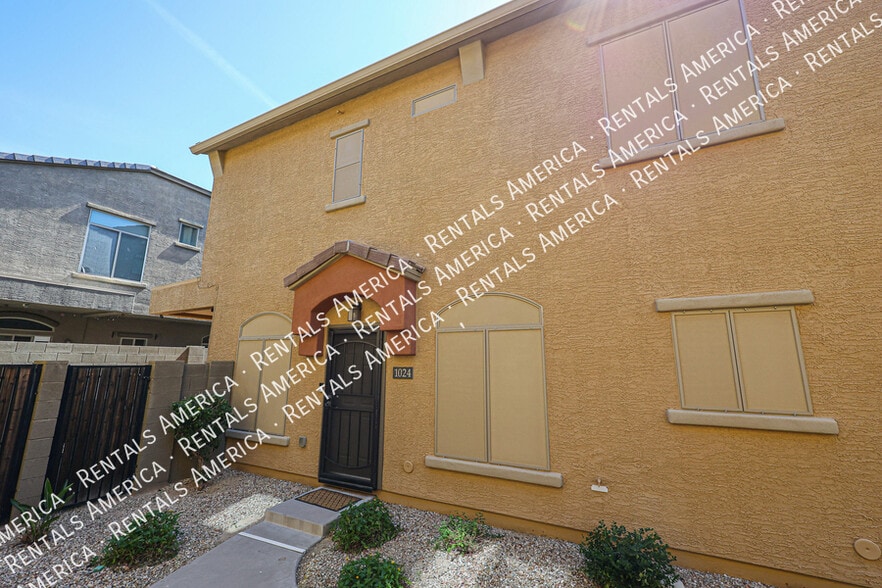 Primary Photo - 2150 W Alameda Rd