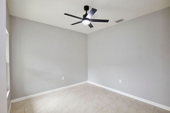 Building Photo - Move-In Ready 2BR/2BA Villa with Den + 2-Car Garage | Lake Nona Adjacent | Suncrest at St. Cloud