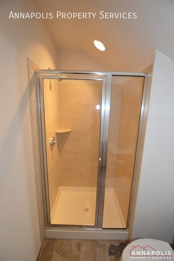 Building Photo - 114 Waterline Ct