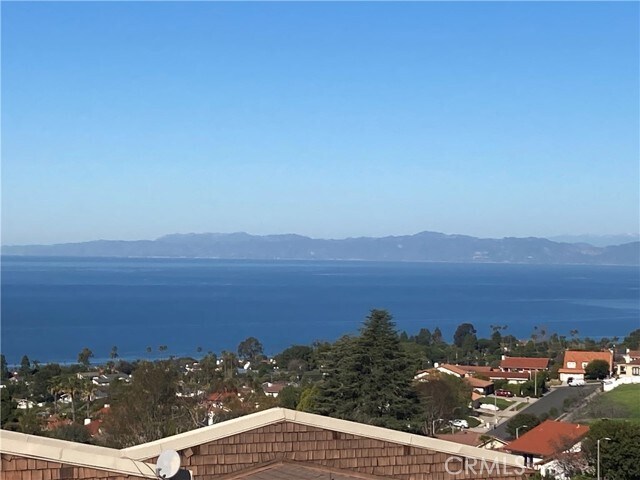 Building Photo - 6542 Ocean Crest Dr
