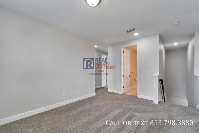 Building Photo - 12149 Creek Preserve Dr