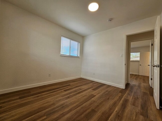Building Photo - Lakewood Best Ever 3/2 Duplex All New Inside w/ Fenced Yard