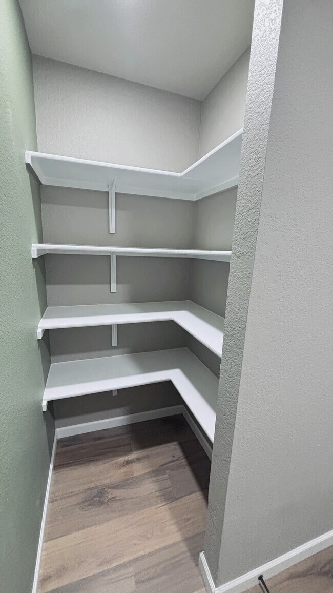 Building Photo - 4605 Acers Ln