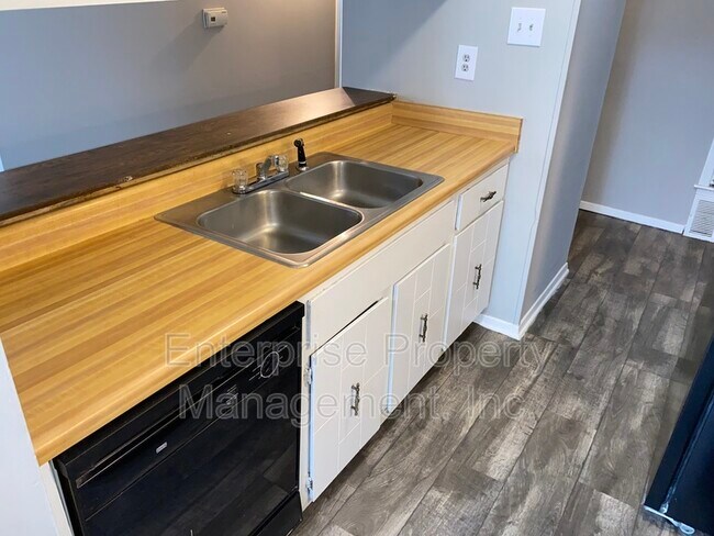 Building Photo - 2769 Sonora Dr