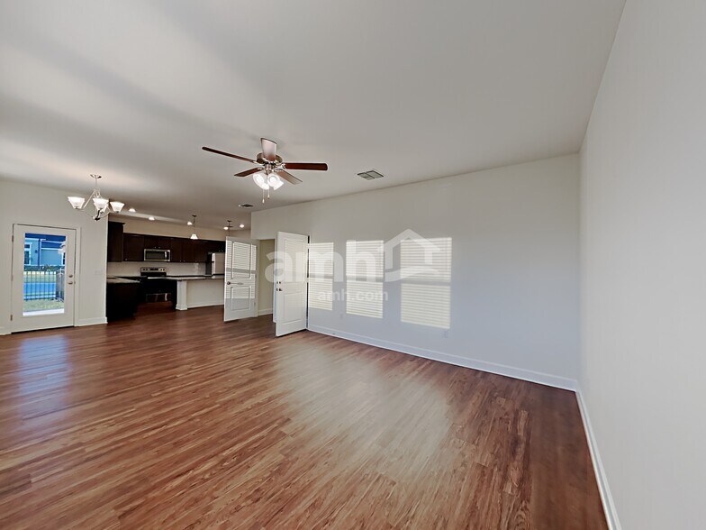 Building Photo - 1001 Walden Pond Dr