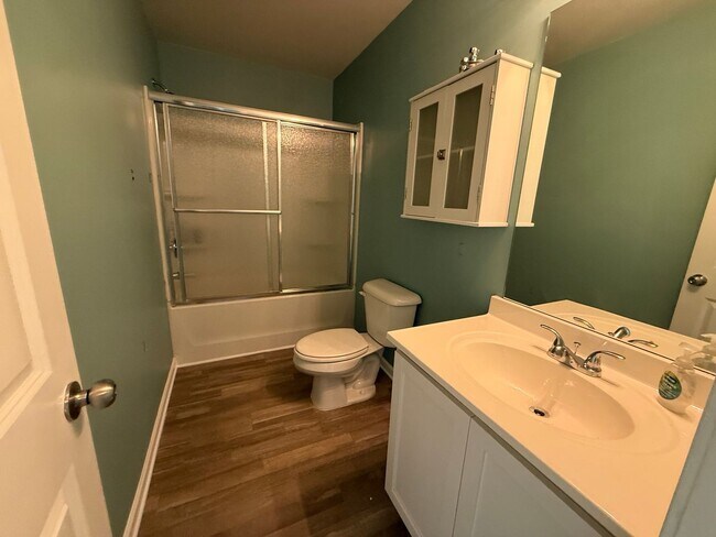 Building Photo - 4 Bedrooms, 3 Bathrooms - Home in West Rome!