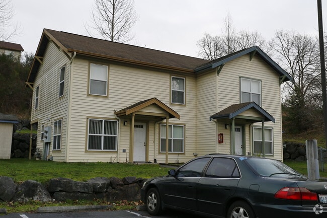 Building Photo - Dixon Village