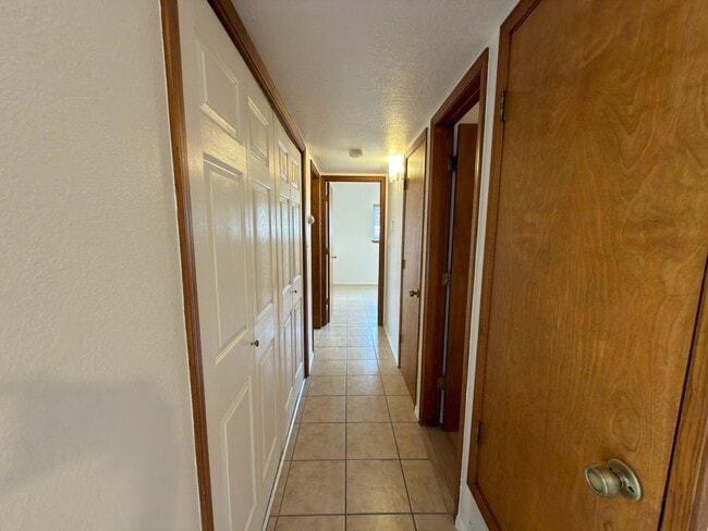 Building Photo - 1307 Rufina Ln
