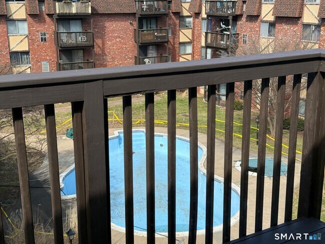 Building Photo - 1274 E Main St