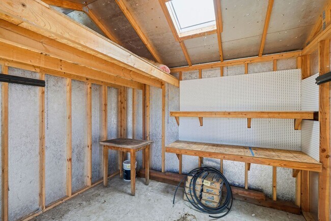 Building Photo - Beautiful Spacious 3-bedroom 1.5-Bath Home in Concord!