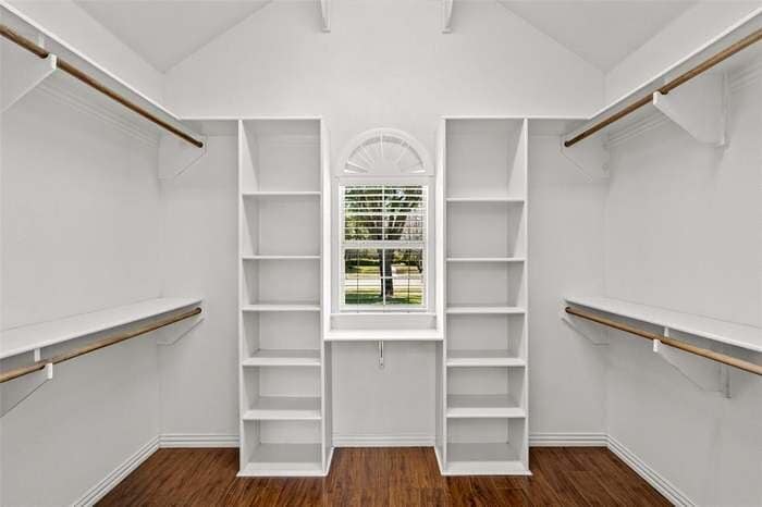 Building Photo - 7033 Ridge Crest Dr