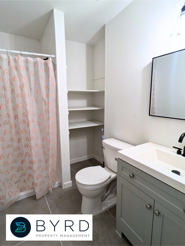 Building Photo - 5006 Glen Tara Dr