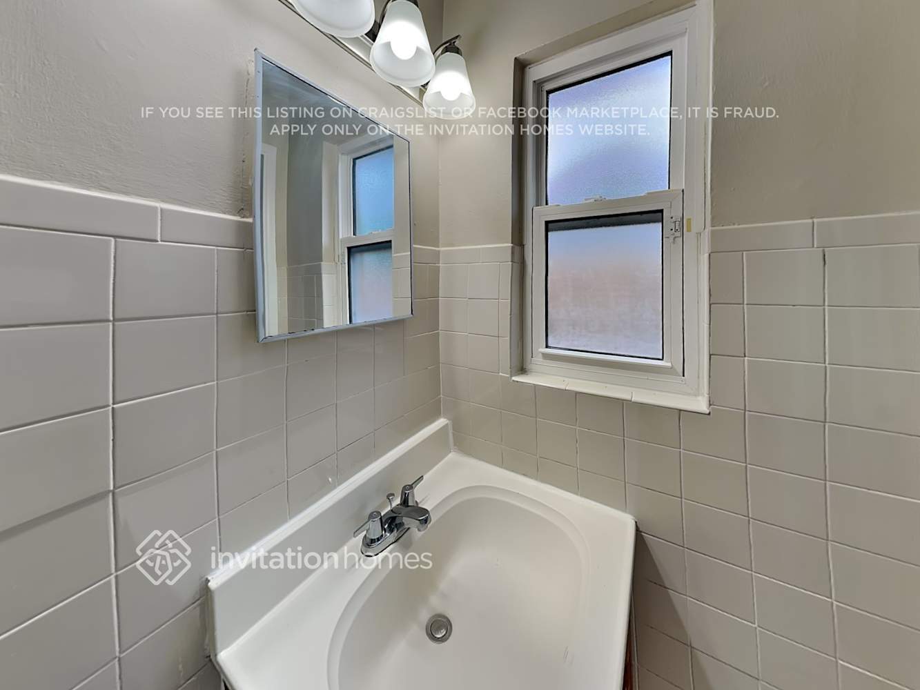 Building Photo - 1856 Greenhill Dr