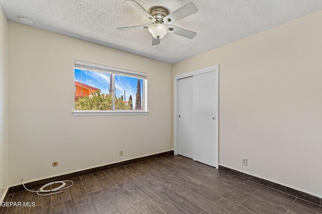 Building Photo - 2608 Dan Sikes Dr