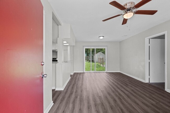 Building Photo - Beautiful 4 Bedroom, 2 Bath Home in Texas ...