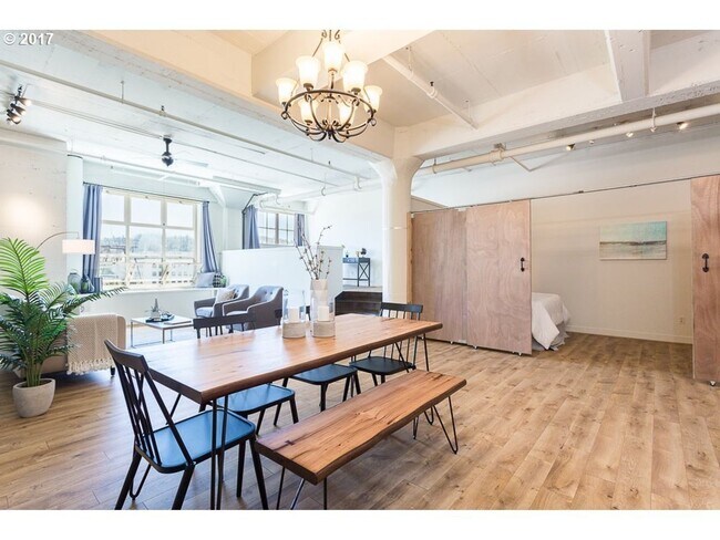 Building Photo - Historic Irving Street Lofts In The Pearl District - Top Floor Unit w/Parking/Rooftop Deck