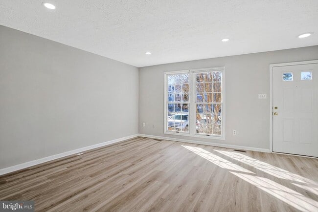 Building Photo - 8263 Berryfield Dr