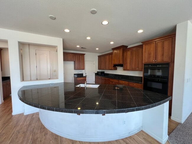 Building Photo - 2553 Acapulco Way