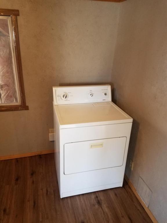 Building Photo - 510 8th St S