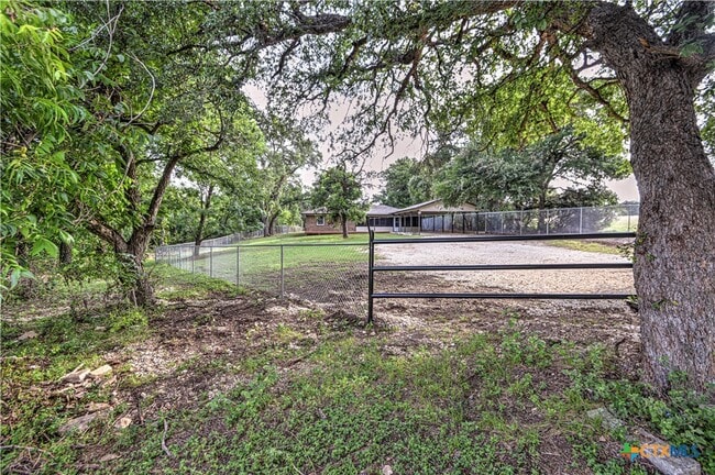Building Photo - 7370 Nolan Bluff Rd