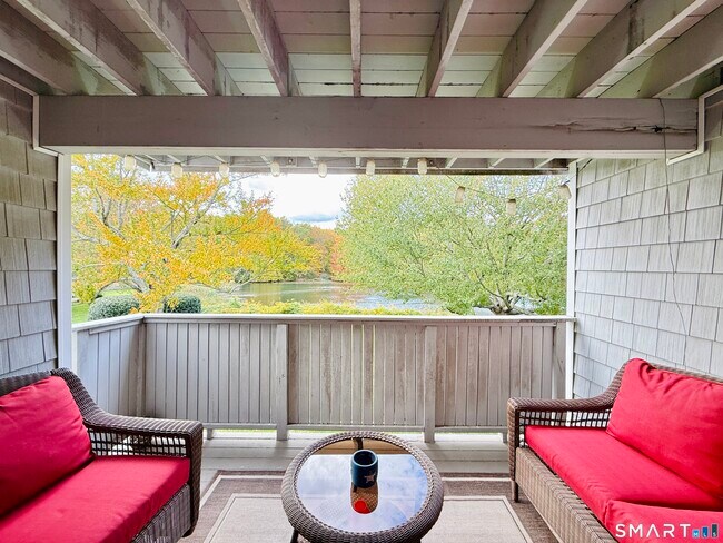 Building Photo - 129 Rowayton Woods Dr