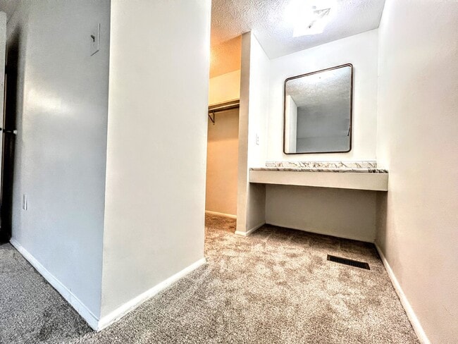 Building Photo - Spacious 3BR w/ Garage & Central AC – Near Pittsburgh Airport