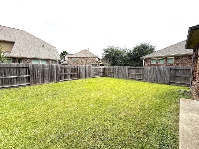 Building Photo - 27610 Dalton Bluff Ct
