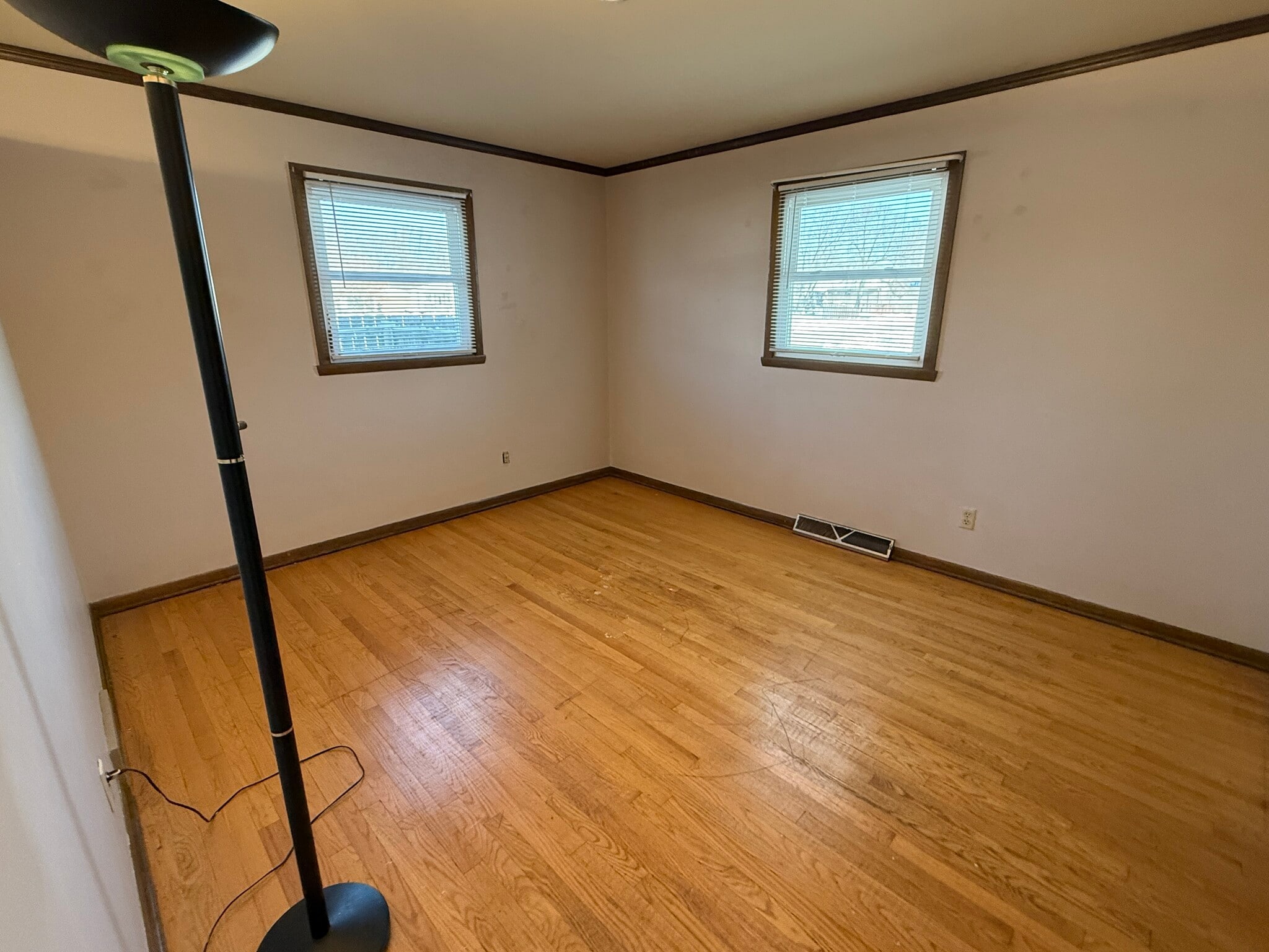 Building Photo - 1016 Fieldcrest Dr