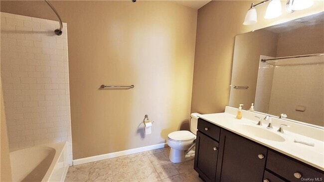 Building Photo - 204 Canter Ct