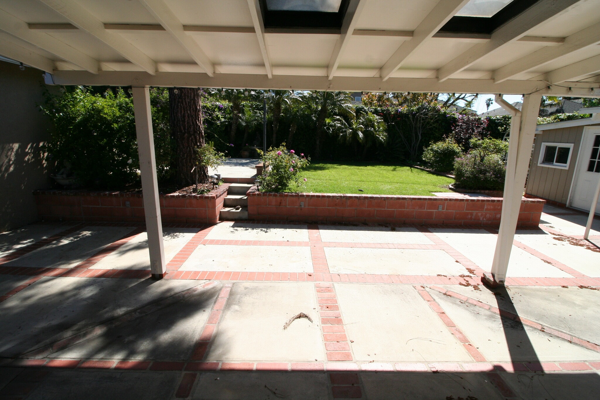 Building Photo - 8318 Gonzaga Ave