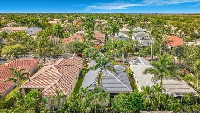 Building Photo - 1556 Winterberry Ln
