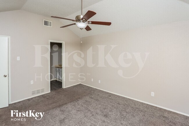 Building Photo - 1269 Roan Dr